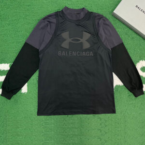 발렌시아가 【잔디집】 언더아머 트리플 레이어드 티셔츠（레어）