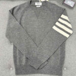 톰브라운 (TJ공장) 【터보】 4-Bar 사선완장 캐시미어 풀오버 니트