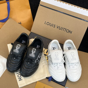 루이비통 LV 풋프린트 사커 스니커즈