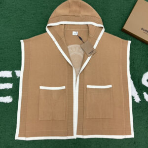 버버리 [잔디집]  로고 그래픽 울 캐시미어 자카드 후드 판초  (레어)