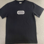 디올 【TJ공장】 체스트 콘트라스트 자수 꾸뛰르 코튼 저지 반팔 티셔츠 “2COLOR” （터보 )