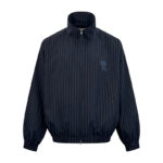 아크네 【잔디집2】 시즌 보우 자수 스트라이프 하이넥 릴랙스핏 자켓 (세븐)