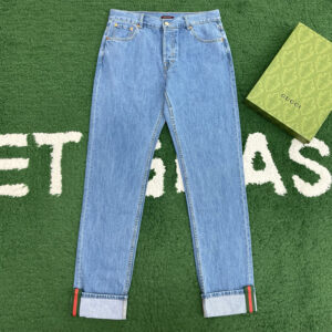 구찌 【잔디집】 테이퍼드 데님 진（레어）