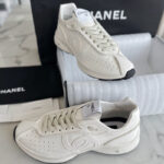 샤넬 【HAPPY】 25 크루즈 스니커즈（터보）