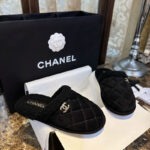 샤넬 【TJ공장】 퀼팅 시어링 뮬 슬리퍼 “35SIZE – 41SIZE” (터보)