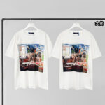 루이비통 [YD공장] 23AW LV Teen Bedroom 반팔 티셔츠 프린트