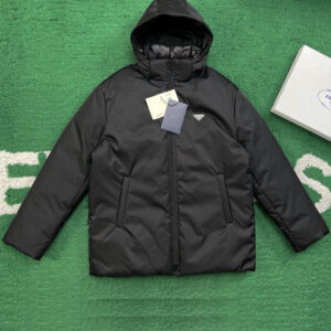 프라다 【잔디집】 리나일론 후드 다운 패딩 자켓（레어）