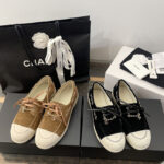 샤넬 스웨이드 카프스킨 골드 체인 배색 모카신 로퍼