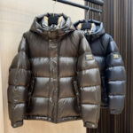 버버리 24FW 다운 자켓 로고 패치 숏 패딩