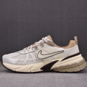 나이키 V2K 런 신발 FD0736-103