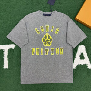 루이비통 【잔디집】 LV 도그 포 코튼 반팔 티셔츠（레어）