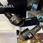 샤넬 【터보】 23c cc로고 펄 슬리퍼（TJ공장）