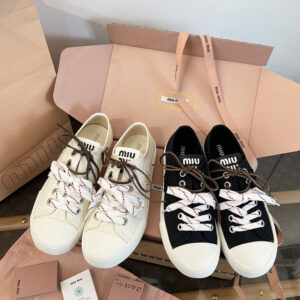 미우미우 워시드 데님 스니커즈