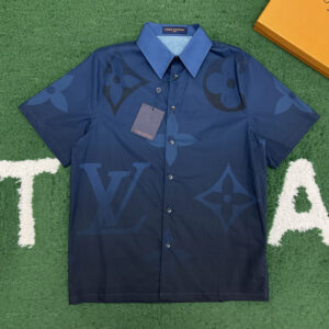 루이비통 【잔디집】 빅 모노그램 프린티드 숏 슬리브드 셔츠（레어）