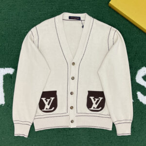 루이비통 【잔디집】 LV 로고 포켓 시그니처 라이트 가디건 (레어)
