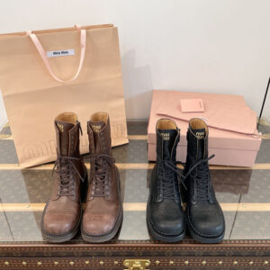 미우미우 24FW 가죽 레이스 부티