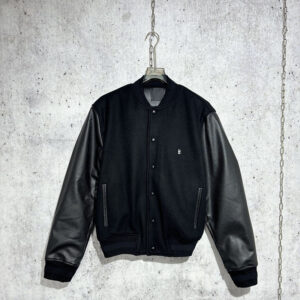 지방시 【사슬공장】 4G 봄버 플라크 자켓