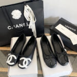 샤넬 CC 로고 발레리나 플랫