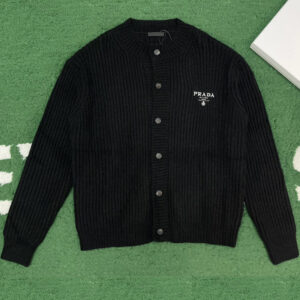 프라다 [잔디집] 캐시고라 니트 가디건 로고 자수 (레어)