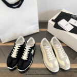 셀린느 트리옹프 레이서 로우 탑 스니커즈