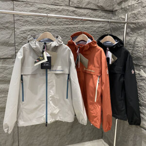 몽클레어 그레노블 쉽톤 윈드브레이커 후드