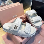 미우미우 【TJ공장】 마테라쎄 나파 가죽 슬라이드 (터보)