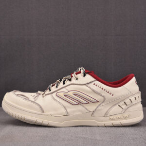 발렌시아가 [XA공장]  햄튼스 원 아웃 스니커즈 오프화이트/레드