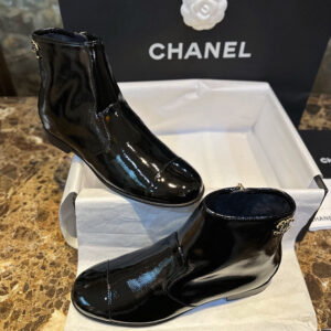 샤넬 【TJ공장】 23a 페이턴트 모나코 숏 부츠 (터보)