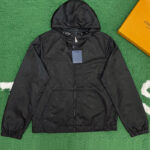 루이비통 【잔디집】 나일론 윈드브레이커（레어）