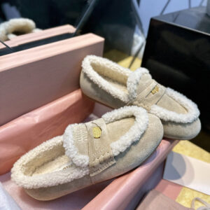 미우미우 【Hello】 시어링 스웨이드 페니 로퍼（TJ공장）