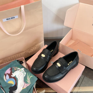 미우미우 레더 페니 로퍼