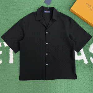 루이비통 【잔디집】 미니 모노그램 숏 슬리브 셔츠（레어）