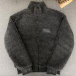 루이비통 【터보】 1AFBA1（TJ공장） 로고 패치 후리스 블루종