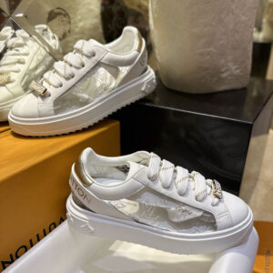 루이비통 [TJ공장] 타임아웃 스니커즈