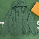 루이비통 【잔디집】 자카드 시그니처 윈드브레이커（레어）