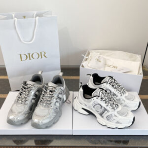 디올 24 크로노 여성 스니커즈