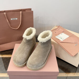 미우미우 어그 부츠 시어링 스웨이드