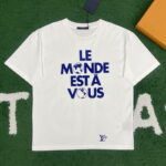 루이비통 【잔디집】 Le Monde Est À Vous 그래픽 반팔 티셔츠（레어）