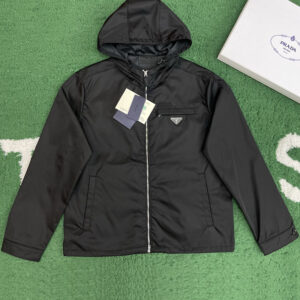 프라다 【잔디집】 트라이앵글 로고 리나일론 자켓（레어）