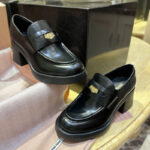 미우미우 【터보】 브러쉬드 레더 페니로퍼（TJ공장）