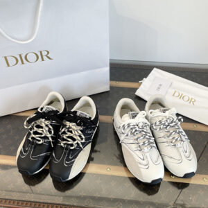 디올 D-Sketch 스니커즈