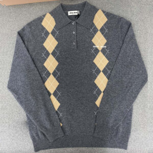 미우미우 【터보】 로고 아가일 캐시미어 폴로 셔츠 (TJ공장)