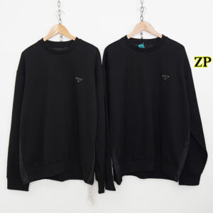 프라다 【사슬공장】 트라이앵글 로고 맨투맨 코튼 테크니컬 스웨트셔츠