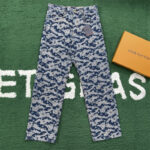 루이비통 【잔디집】 모노그램 데님 스케이트 팬츠（레어）