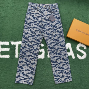 루이비통 【잔디집】 모노그램 데님 스케이트 팬츠（레어）