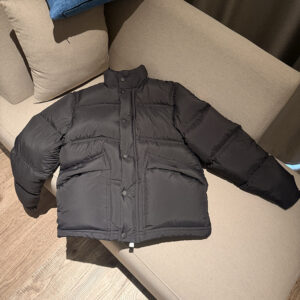 몽클레어 그레노블 Semur 숏 다운 패딩 자켓 세르누르