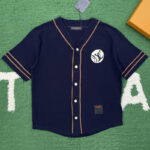 루이비통 【잔디집】 니티드 쇼트 슬리브드 베이스볼 셔츠 (레어)