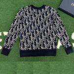 디올 [잔디집] 2컬러 오블리크 버진 울 자카드 스웨터