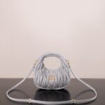 미우미우 (팬더) 원더 마텔라세 미니 핸드백 펄 그레이 5BP078