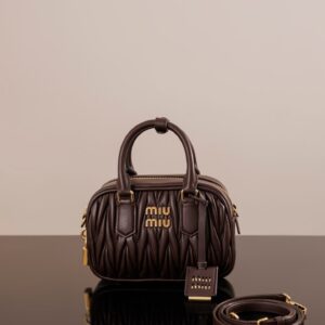 미우미우 (팬더) 아르카디에 마텔라세 브라운 양가죽 볼링백 5BB123
